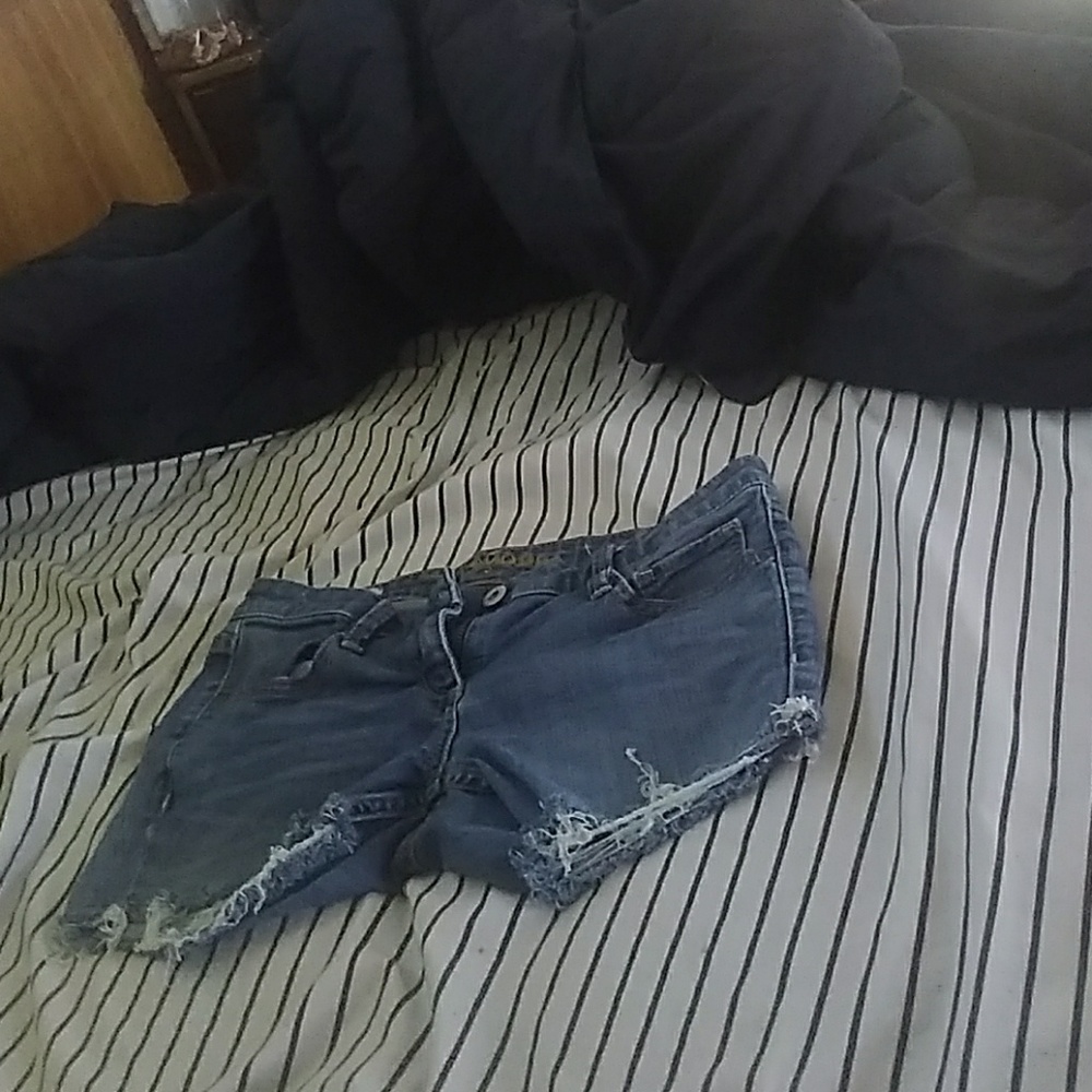 Clothes - Picture 5 of 6